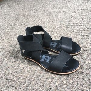 Sorel Black Ella Sandals